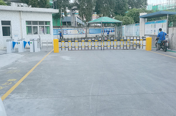 东莞德永佳纺织有限公司翼闸，摆闸及道闸