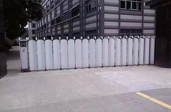 铝合金封板门
